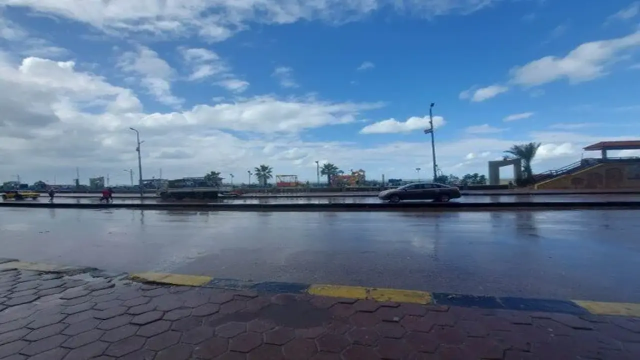 نوة قاسم تسبب أمطاراً وانخفاضاً ملموساً في درجات الحرارة بالإسكندرية خلال 48 ساعة القادمة